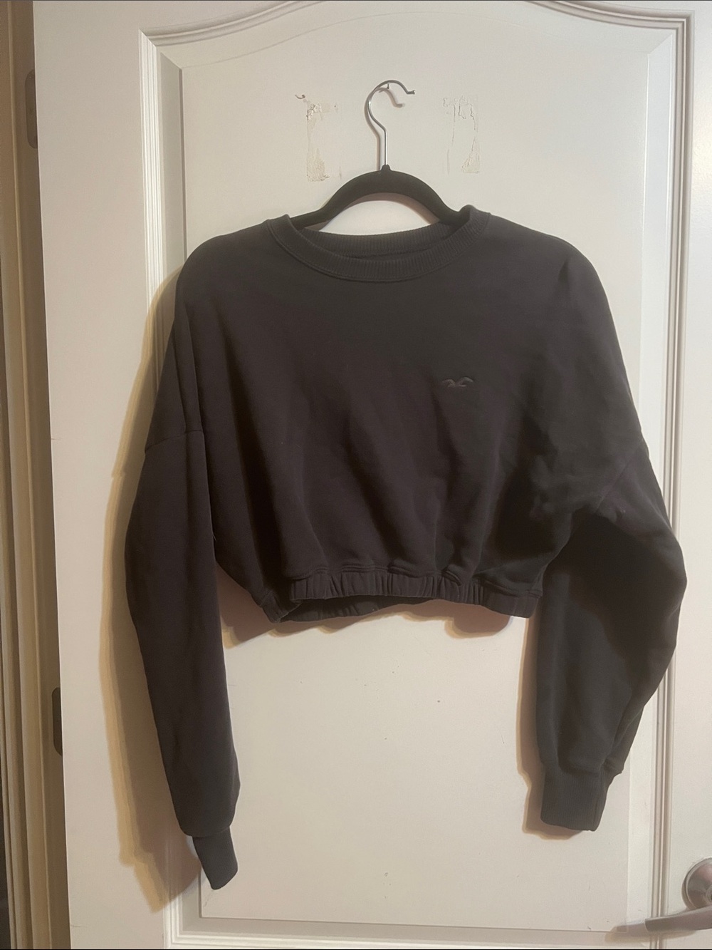 Hollister Cropped Black/charcoal gray Relaxed Sweatshirt